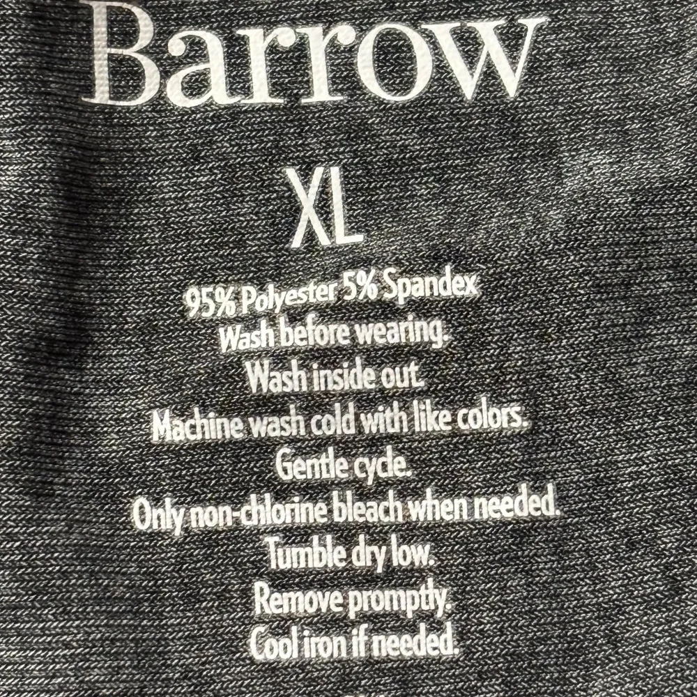 Black and White Polka Dot Sleeveless Top - Picture 8 of 8